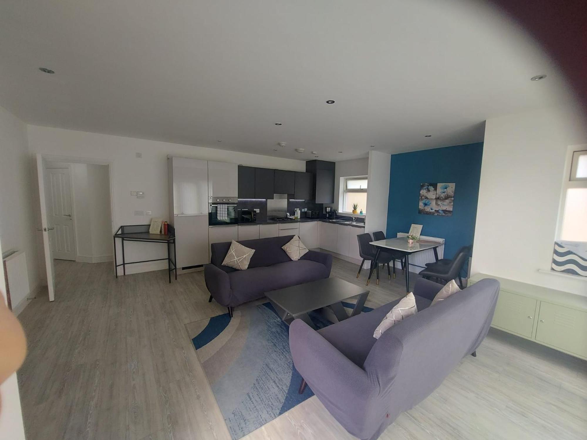 Luxury 2Bedroom - 2Bath - Prime Location - Patio Harrow on the Hill Buitenkant foto
