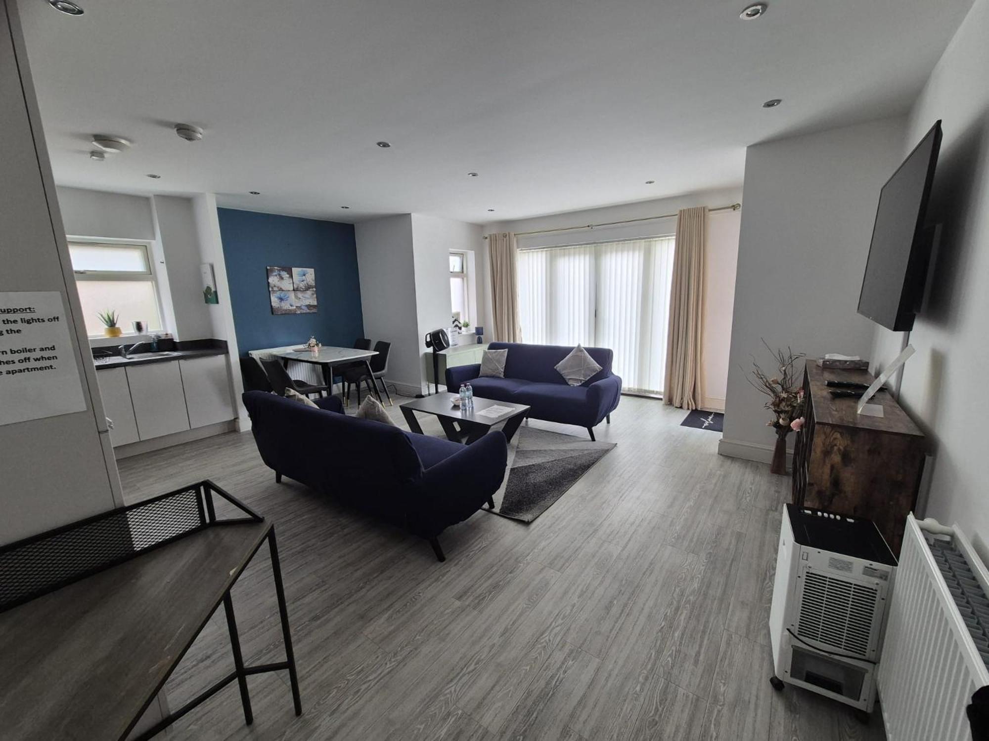 Luxury 2Bedroom - 2Bath - Prime Location - Patio Harrow on the Hill Buitenkant foto